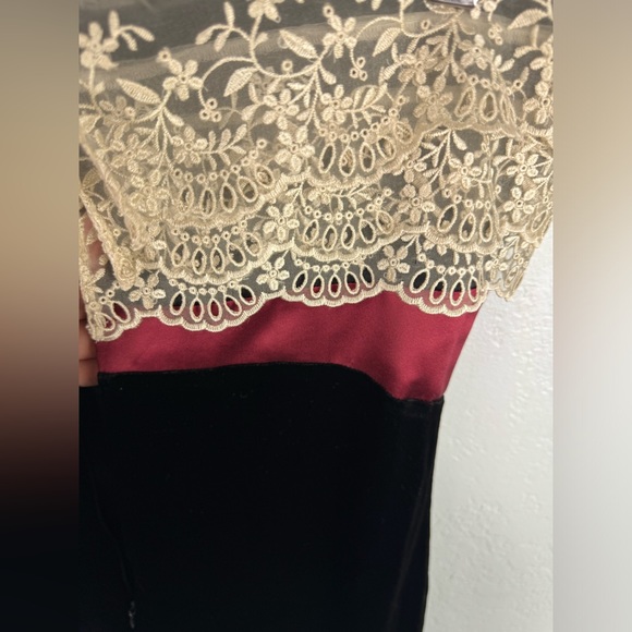 Vintage Betsey Johnson Lace Tiered Red Satin Bow Velvet Strapless Elegant Dress - Picture 12 of 12